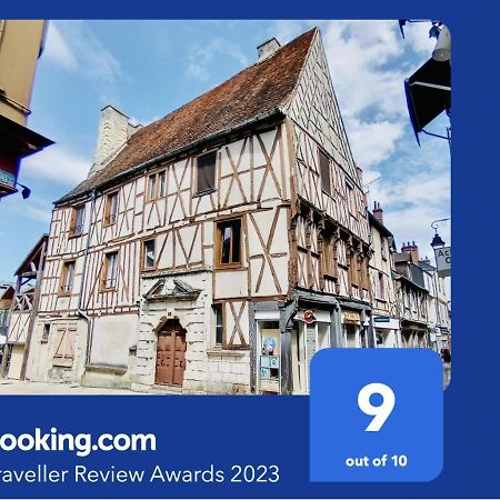 Appartamento 2 pièces totalement rénové au cœur de Bourges Esterno foto