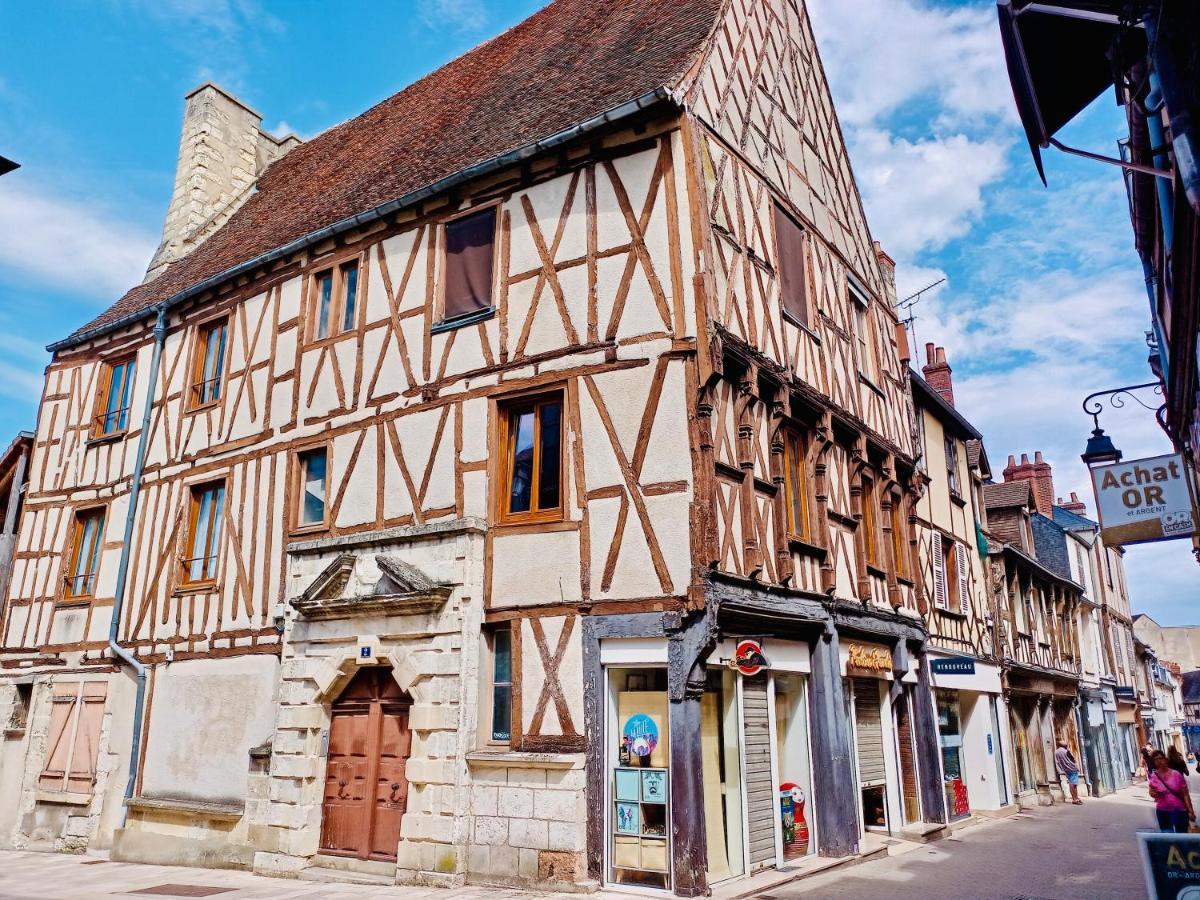 Appartamento 2 pièces totalement rénové au cœur de Bourges Esterno foto