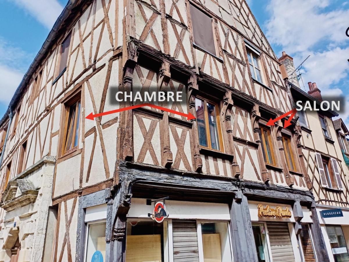 Appartamento 2 pièces totalement rénové au cœur de Bourges Esterno foto